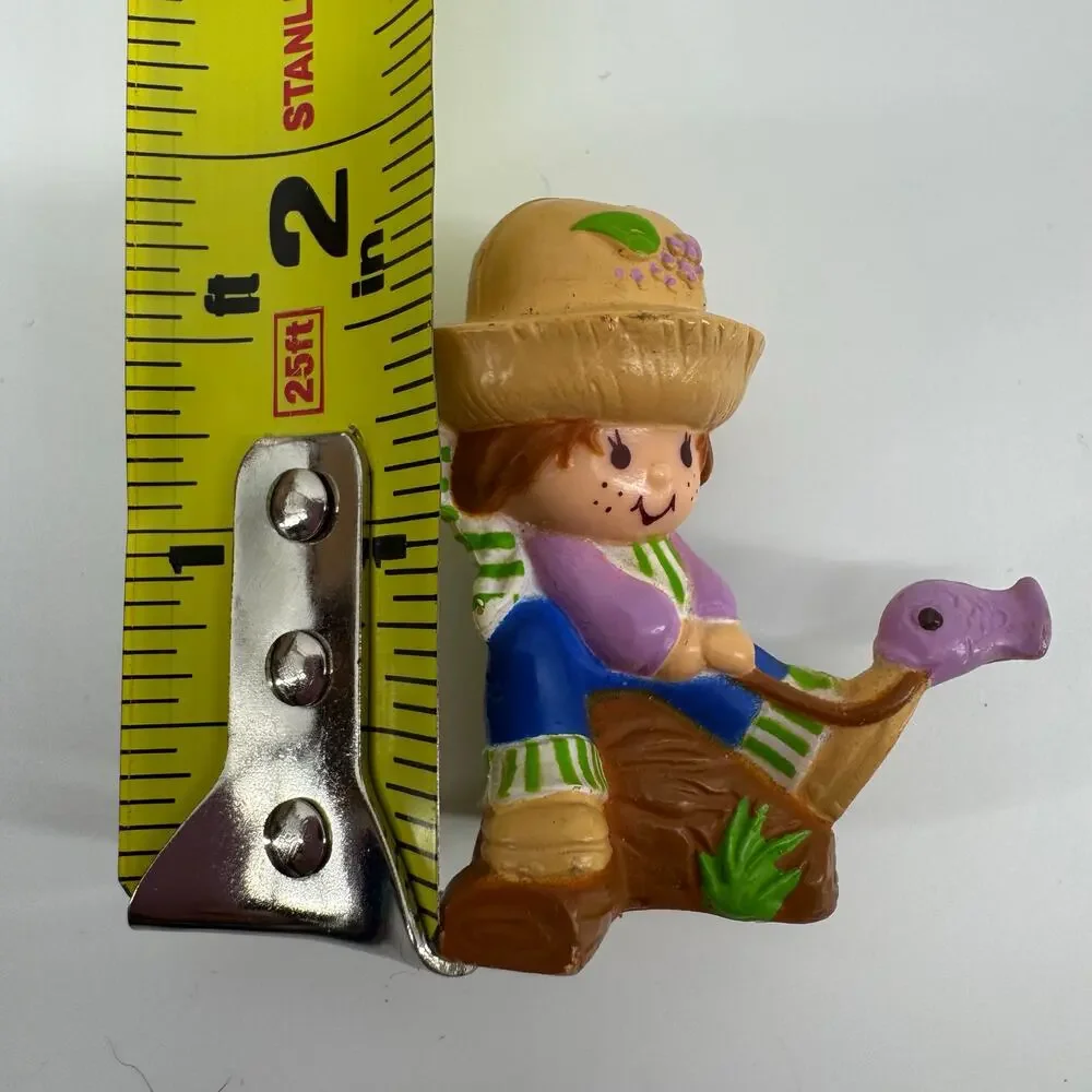 Huckleberry Pie Vintage 1982 PVC Fishing Figure Kenner Strawberry Shortcake